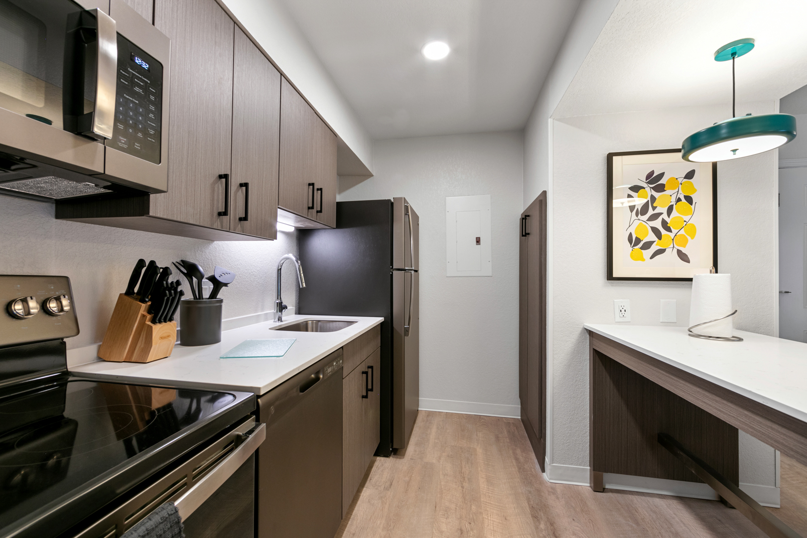 WaterWalk Atlanta Perimeter Center | Official Website | Book Today